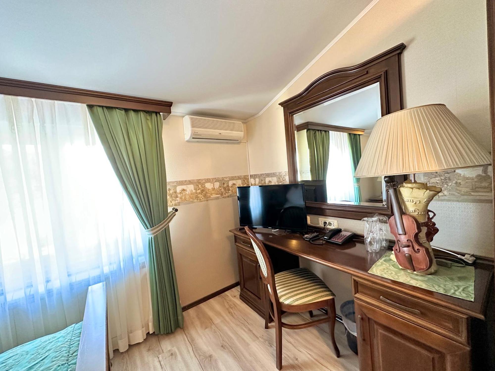 Boutique Hotel Grahor Sežana Habitación foto